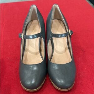 Journee Collection Gray Mary Jane Heels